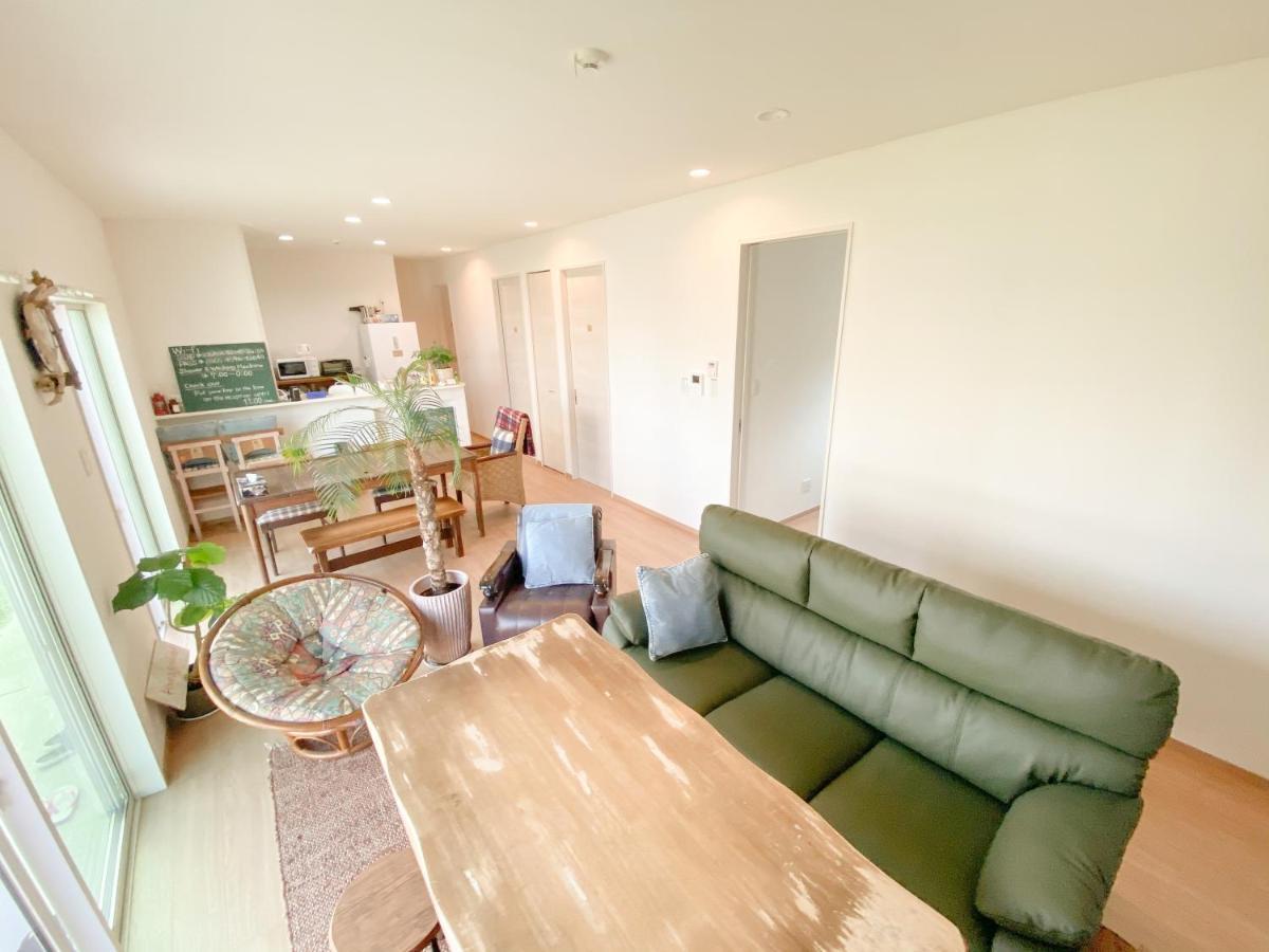 2019新築 ! Guest House Holoholo Beach Side Ishigaki  Екстер'єр фото