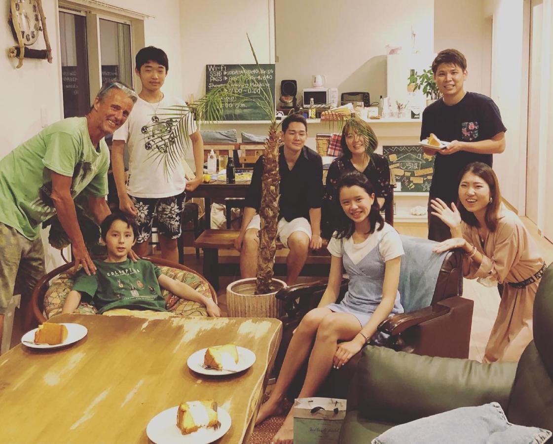 2019新築 ! Guest House Holoholo Beach Side Ishigaki  Екстер'єр фото