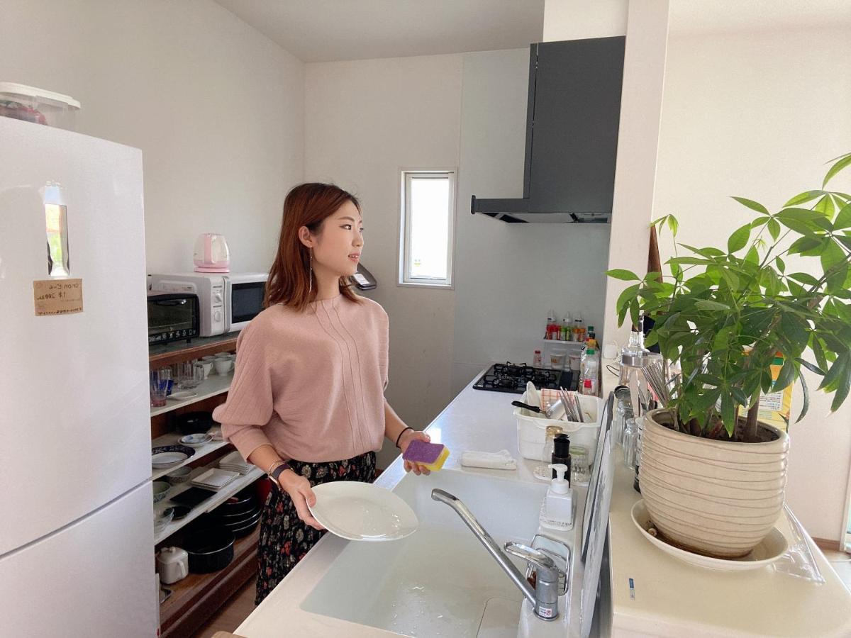 2019新築 ! Guest House Holoholo Beach Side Ishigaki  Екстер'єр фото