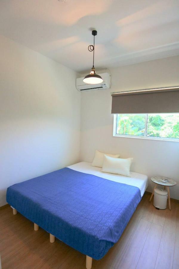 2019新築 ! Guest House Holoholo Beach Side Ishigaki  Екстер'єр фото