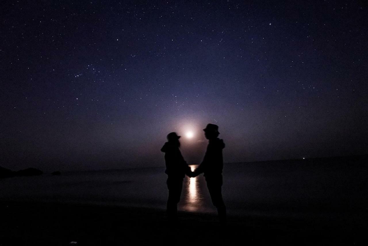 2019新築 ! Guest House Holoholo Beach Side Ishigaki  Екстер'єр фото